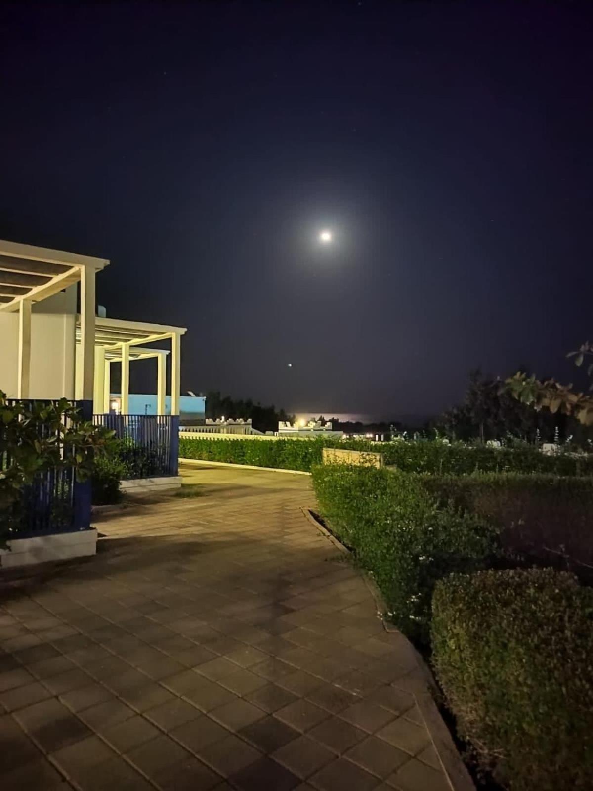 Al-Ashkhara Beach Resort منتجع شاطئ الأشخرة Al Sharqiyah Exterior foto