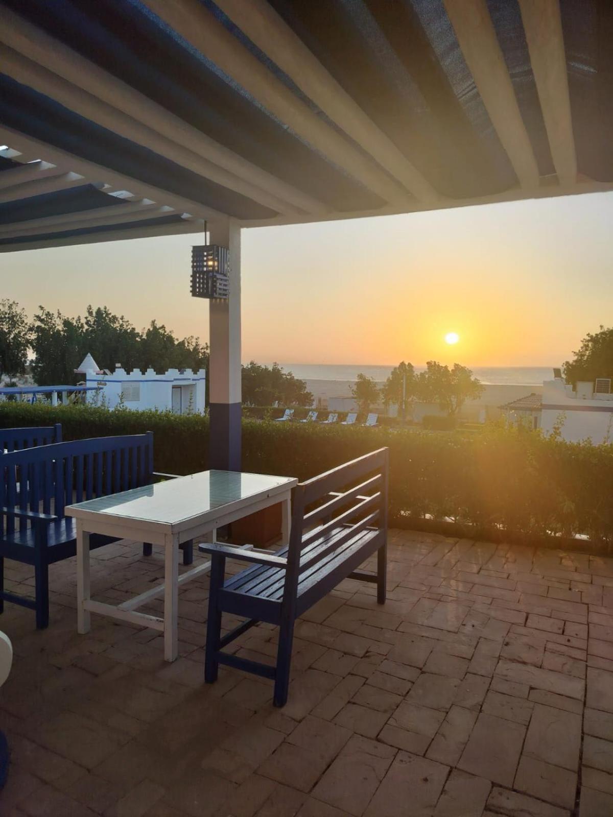 Al-Ashkhara Beach Resort منتجع شاطئ الأشخرة Al Sharqiyah Exterior foto