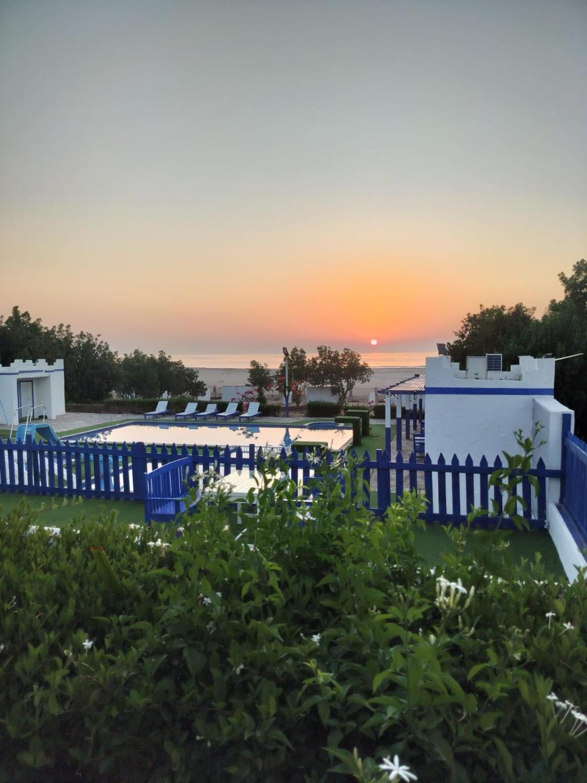 Al-Ashkhara Beach Resort منتجع شاطئ الأشخرة Al Sharqiyah Exterior foto
